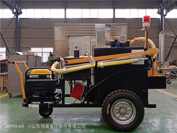 使用道路灌縫機要注意哪些細節(jié)？